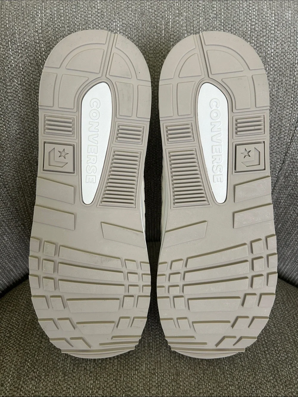 Converse wave trainer